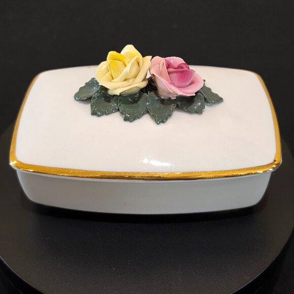 Dresden Blue Crown Vintage Lidded 3D Rose Rectangle Porcelain Trinket Jewel Box - Picture 1 of 14